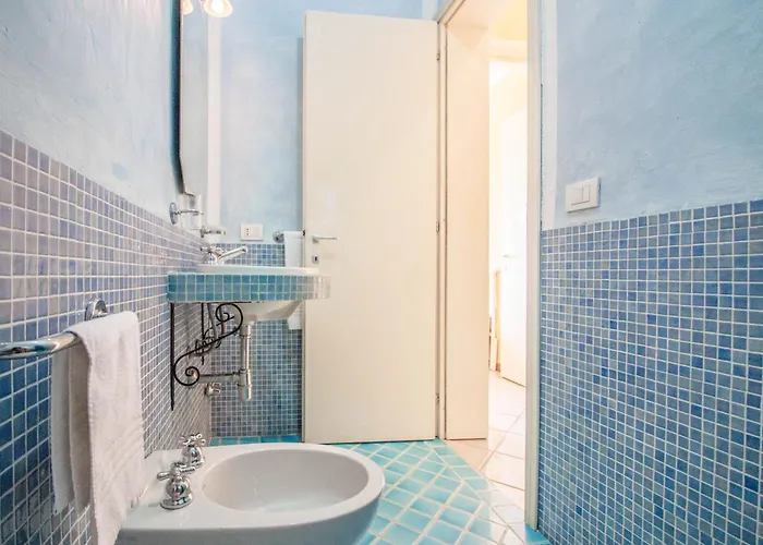 Daire Guesthost - Two-levels With Balconies And Parking *