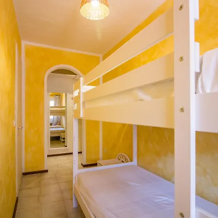 Апартаменти Two-levels With Balconies And Parking Порто-Черво