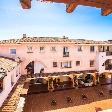Two-levels With Balconies And Parking Porto Cervo