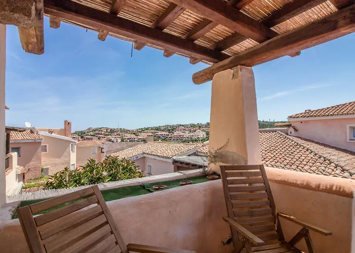 Guesthost - Two-levels With Balconies And Parking Apartment *